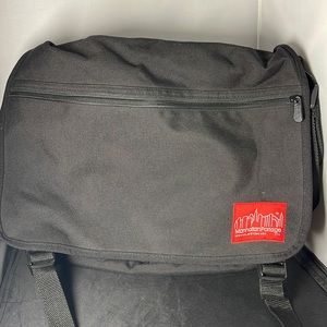 Manhattan Portage New York messenger bag black